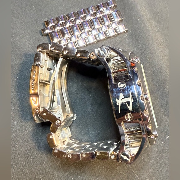 Invicta Men’s Watch
Model 11869 - Picture 3 of 9